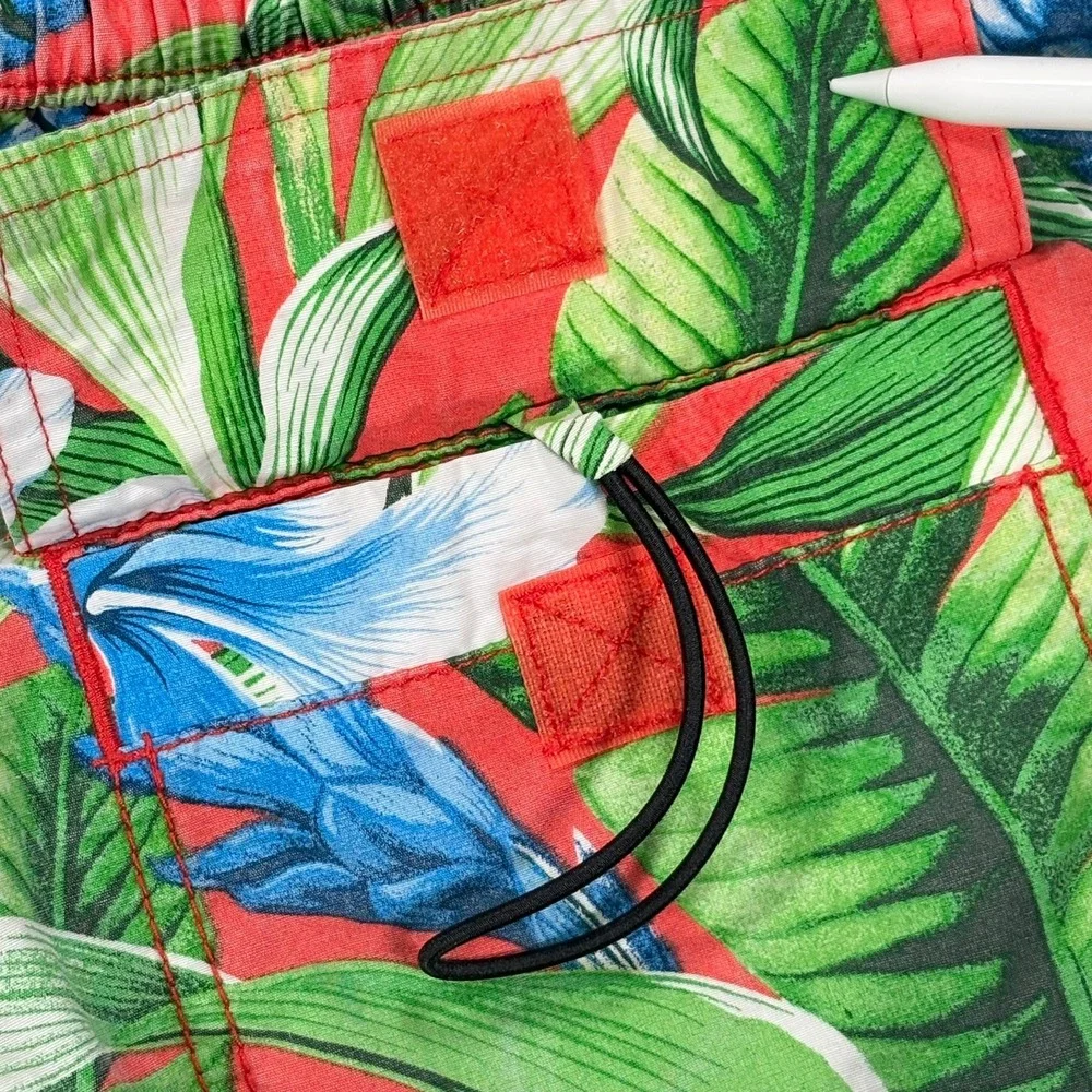 Tommy Bahama Swim Trunks Shorts Mens XL Red Tropical Floral Island Life